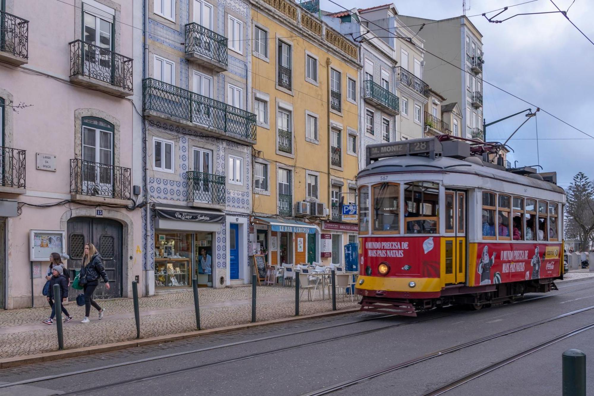 Superb Apartments Overlooking Graca In Lisboa المظهر الخارجي الصورة