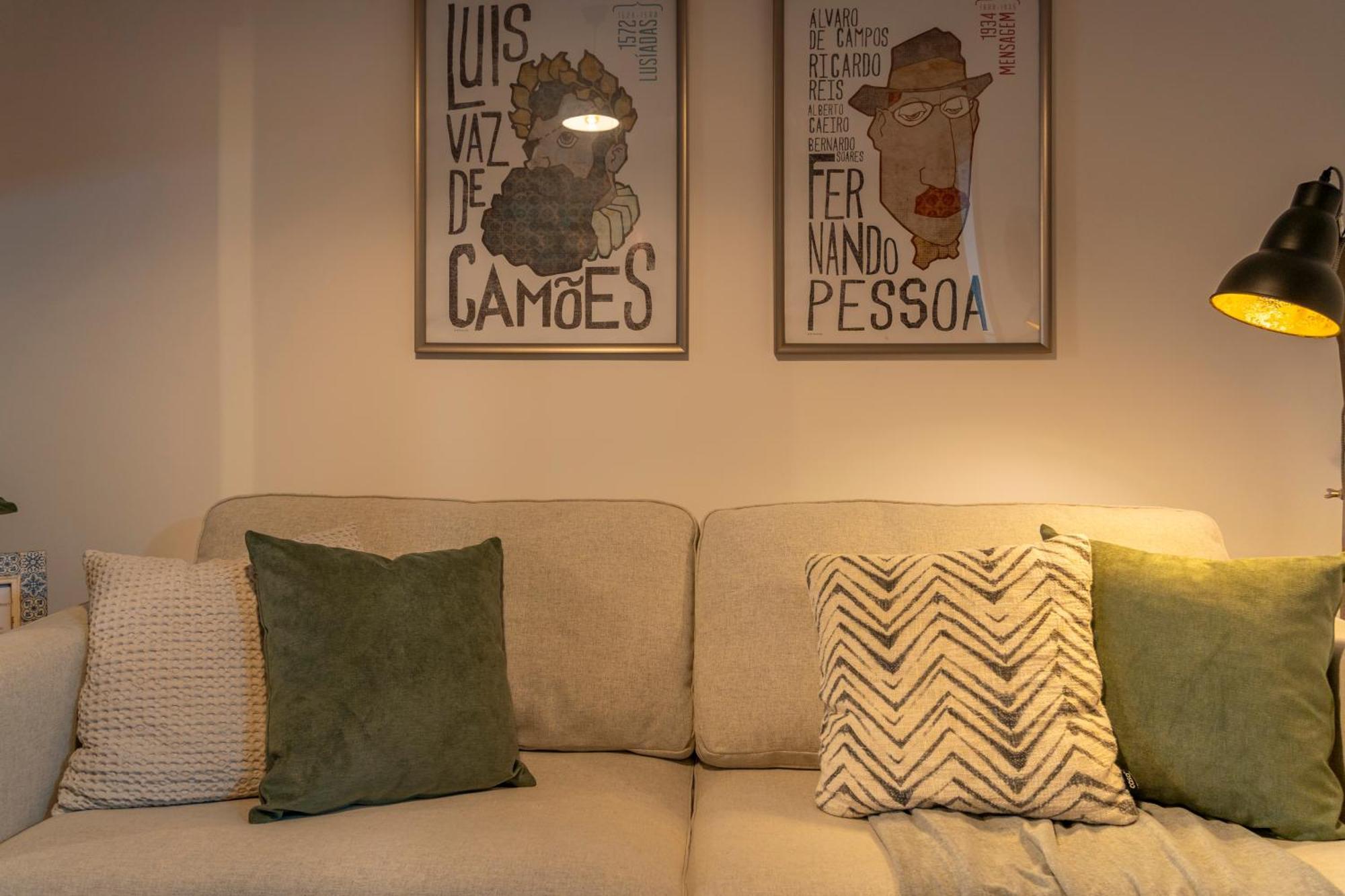Superb Apartments Overlooking Graca In Lisboa الغرفة الصورة